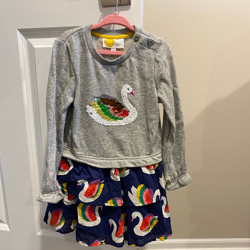 Mini Boden with flippy sequins swan